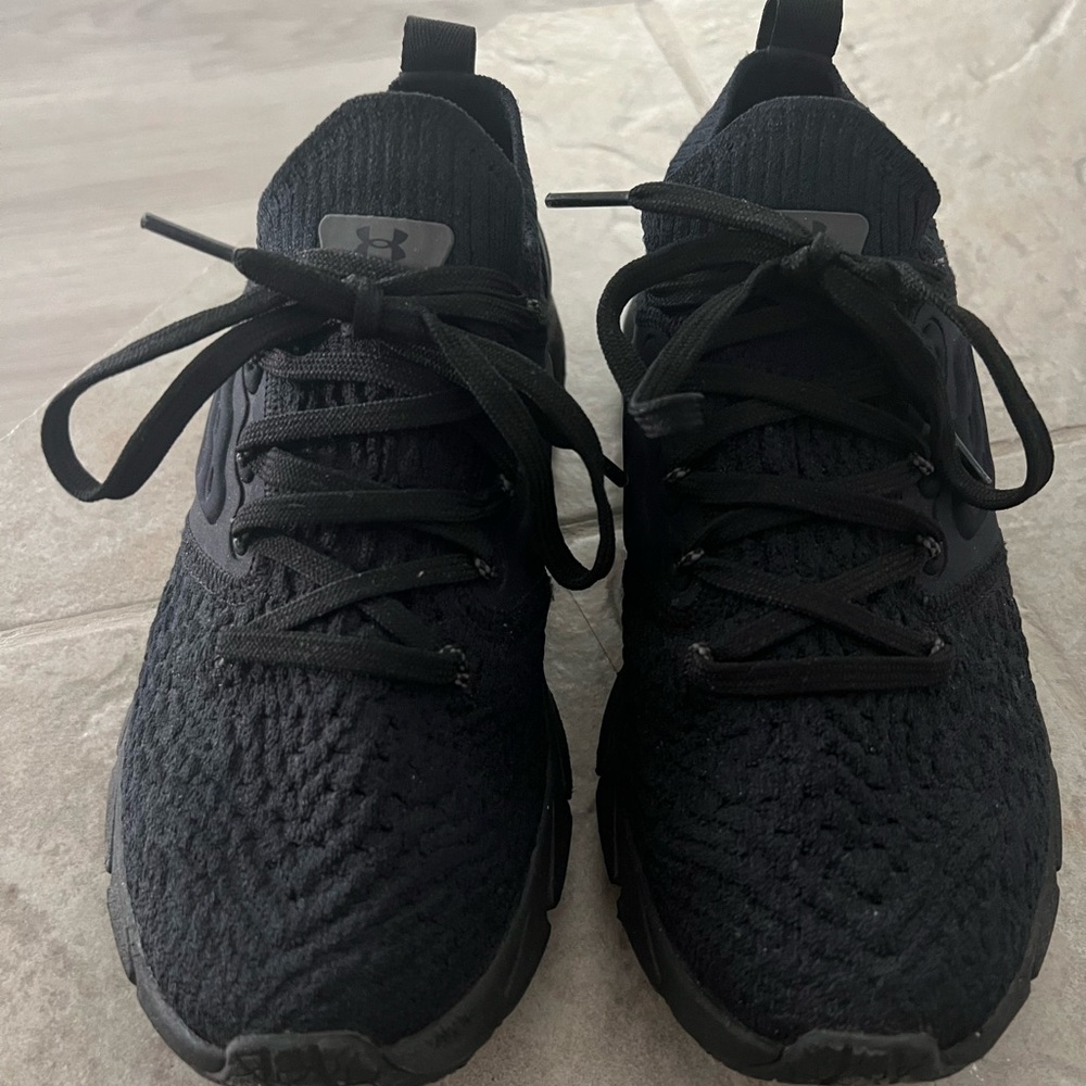 Under Armour Phantom Black shoes